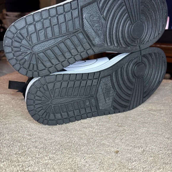 Size 8.5 - Air Jordan 1 SE Mid Multi-Color Women’s DB5454-001 - Picture 6 of 10